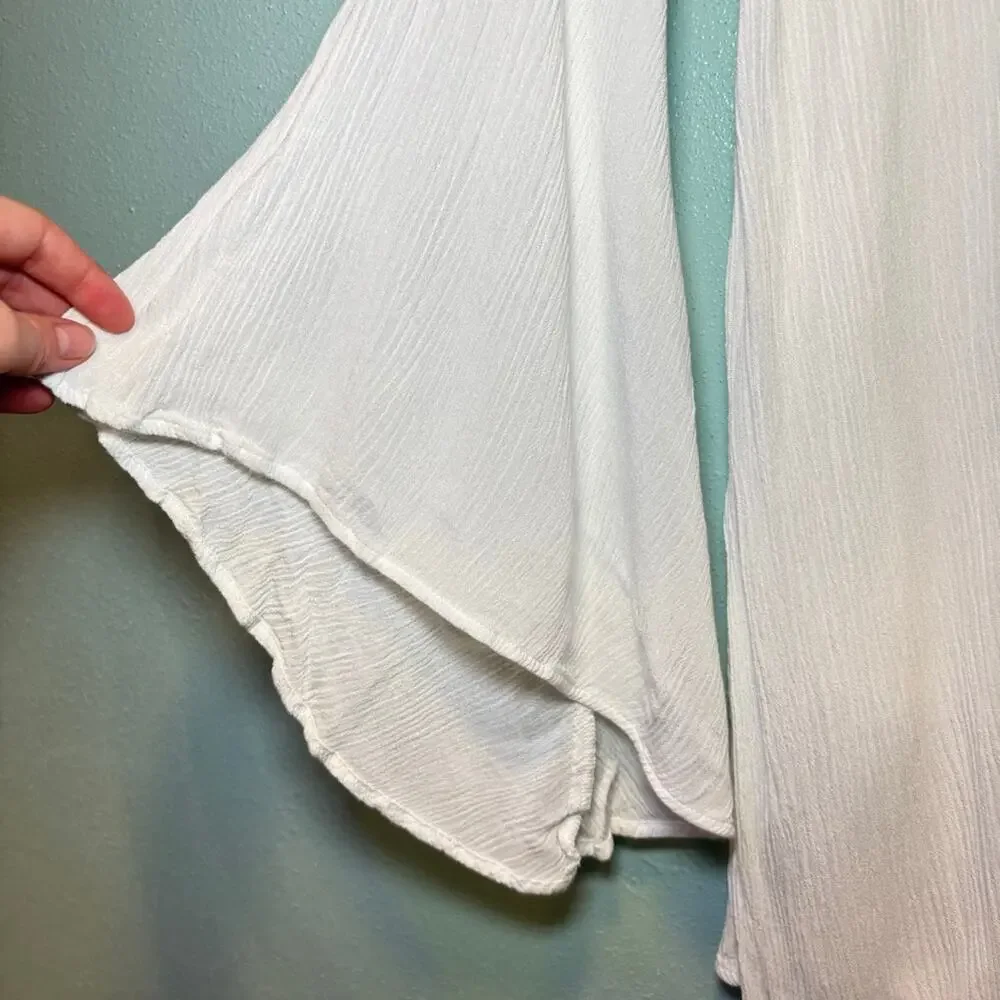 Women's Lulus White Boho Peasant Floral Embroidered Bell Sleeve Tunic Top S - Picture 3 of 7